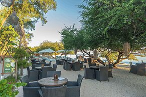 Jambuluwuk Oceano Resort Gili Trawangan