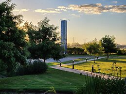 Howard Johnson by Wyndham Funes