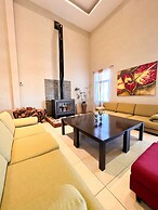 Howard Johnson by Wyndham Funes