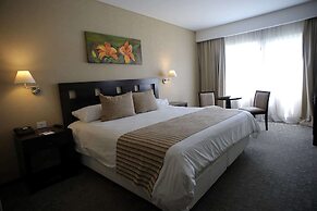 Howard Johnson by Wyndham Funes