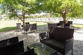 Howard Johnson by Wyndham Funes