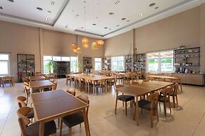 Howard Johnson by Wyndham Funes