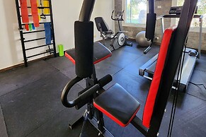 Howard Johnson by Wyndham Funes