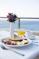 Alonissos Beach Bungalows & Suites Hotel