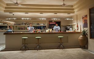 Alonissos Beach Bungalows & Suites Hotel