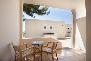 Alonissos Beach Bungalows & Suites Hotel