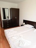 Apart-hotel Happy