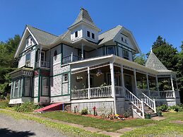 Antique Rose Inn Windham