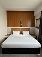 Porter Square Hotel