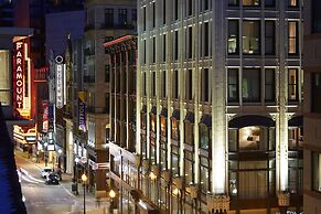 The Godfrey Hotel Boston