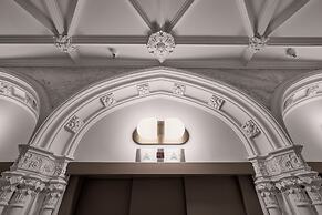 The Godfrey Hotel Boston