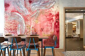 The Godfrey Hotel Boston