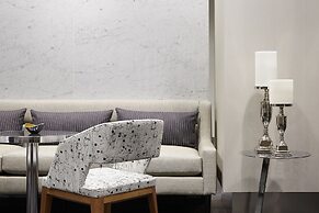 The Godfrey Hotel Boston