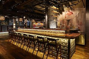 The Godfrey Hotel Boston