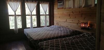 Roatan Bed & Breakfast Apartments