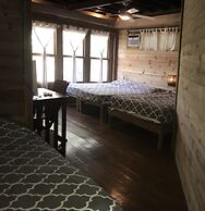 Roatan Bed & Breakfast Apartments