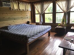 Roatan Bed & Breakfast Apartments