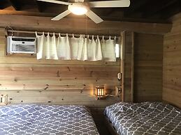 Roatan Bed & Breakfast Apartments