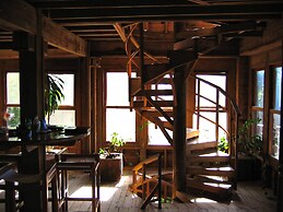 Roatan Bed & Breakfast Apartments