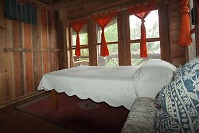 Roatan Bed & Breakfast Apartments