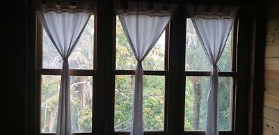 Roatan Bed & Breakfast Apartments