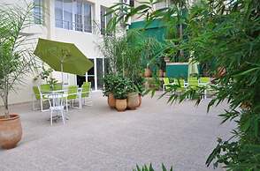 Across Hôtels & Spa Fès