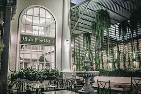 Club Tree Hotel