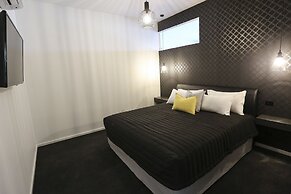 Indulge Apartments CBD