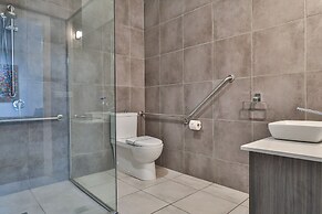 Indulge Apartments CBD