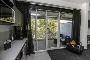 Indulge Apartments CBD