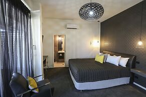 Indulge Apartments CBD