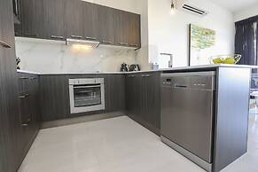 Indulge Apartments CBD