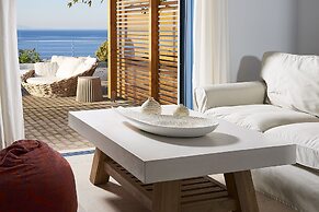 Xenia Residence & Suites