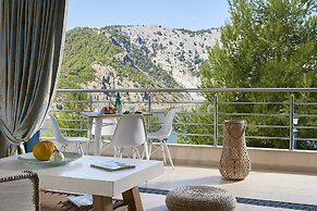 Xenia Residence & Suites