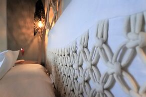 Xenia Residence & Suites