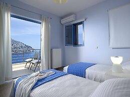 Xenia Residence & Suites