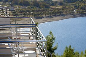 Xenia Residence & Suites