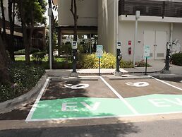 The Idle Hotel and Residence