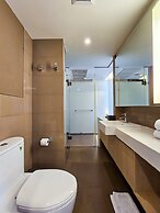 The Idle Hotel and Residence