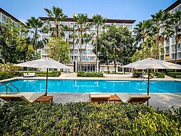 The Idle Hotel and Residence