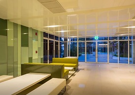 The Idle Hotel and Residence