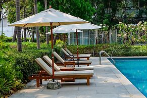 The Idle Hotel and Residence