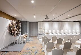 The Idle Hotel and Residence