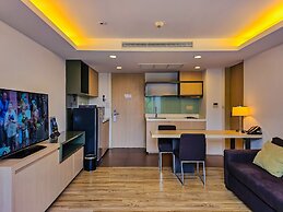 The Idle Hotel and Residence