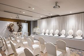 The Idle Hotel and Residence