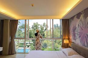 The Idle Hotel and Residence