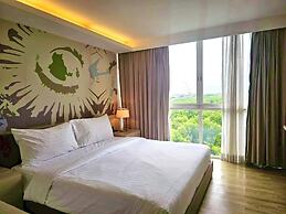 The Idle Hotel and Residence