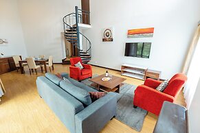 Heri Heights Hotel Apartments, SureStay Collection by BW