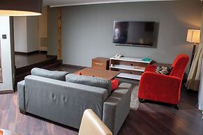 Heri Heights Hotel Apartments, SureStay Collection by BW