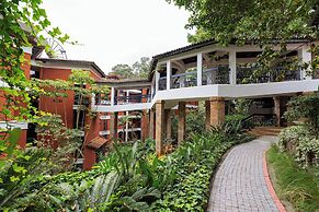 Heri Heights Hotel Apartments, SureStay Collection by BW